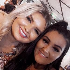 Meet your Posher, Holly